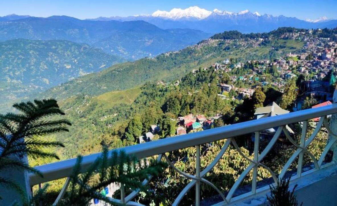 dawaipani to Darjeeling distance; dawaipani homestay; best homestay in dawaipani; 